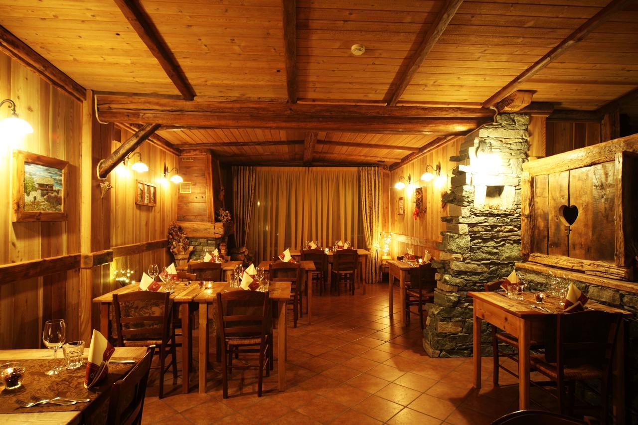 La Torretta Hotel Challand-Saint-Anselme エクステリア 写真